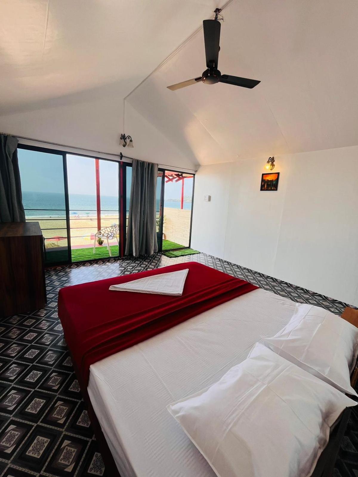 Casa Beach Hut Resort 帕罗林 外观 照片