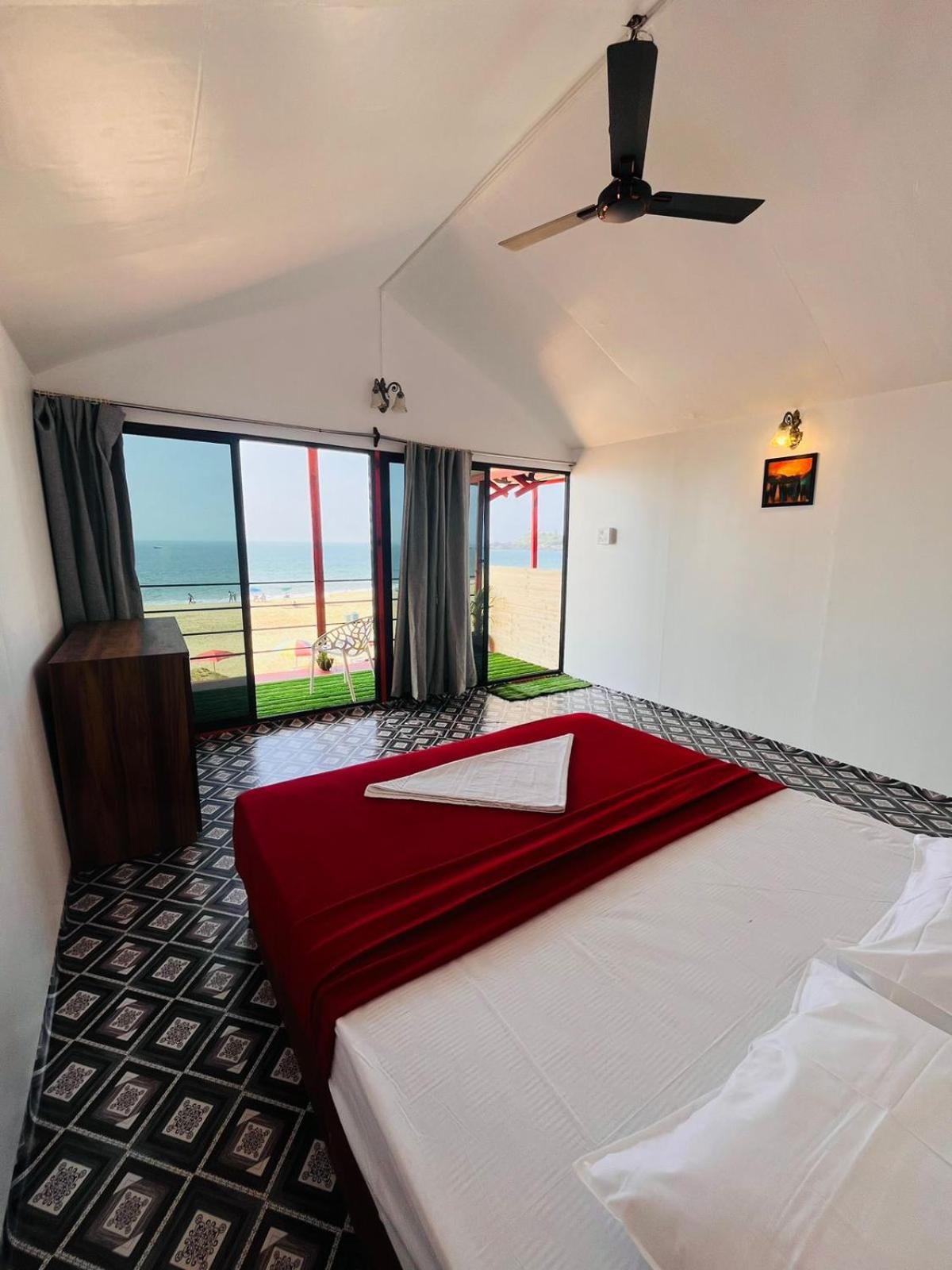 Casa Beach Hut Resort 帕罗林 外观 照片