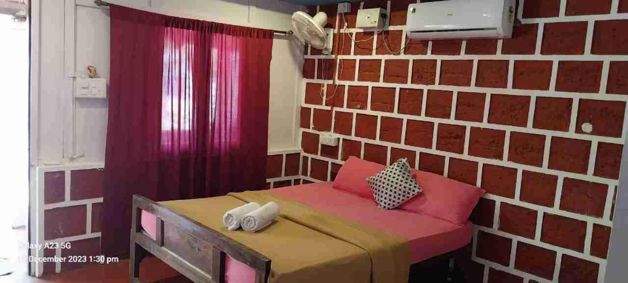 Casa Beach Hut Resort 帕罗林 外观 照片