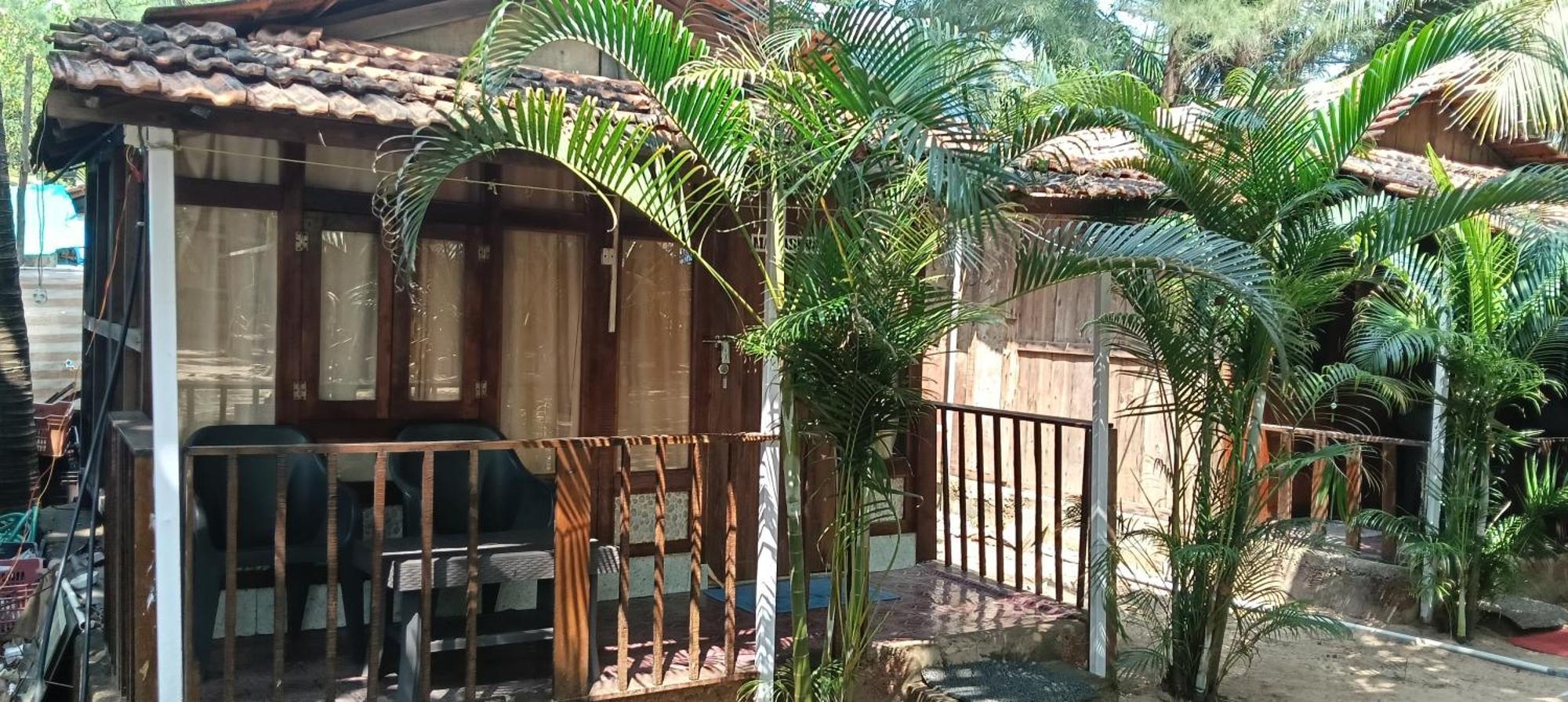 Casa Beach Hut Resort 帕罗林 外观 照片