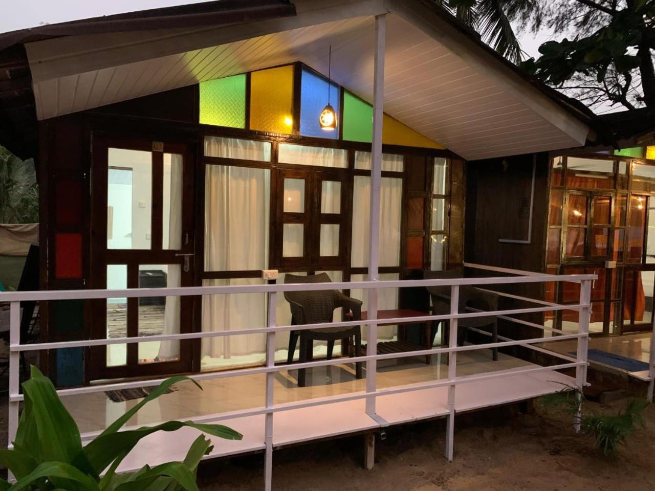 Casa Beach Hut Resort 帕罗林 外观 照片